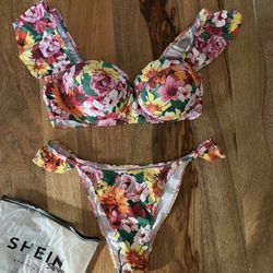 SHEIN Floral Print Bikini Set Ruffle Trim Push Up Top & High Cut Bottom 2 Piece Swimsuit