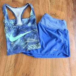 Nike Women’s Set Of 2 Piece Size M Dry Fit 