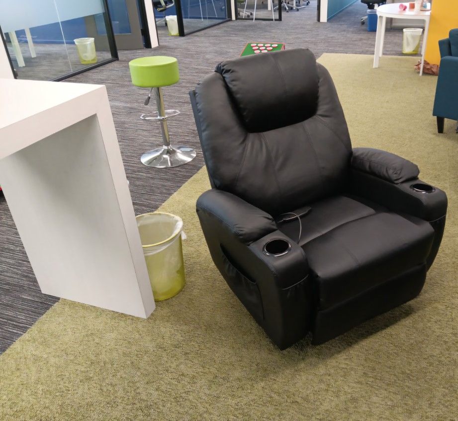 Recliner With Massge Control