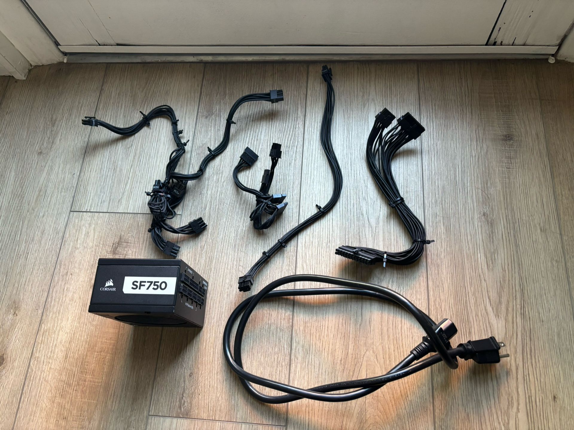 Corsair SF750 (2019 model) 