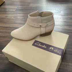 Clark Women Shoes Size 7 1/2
