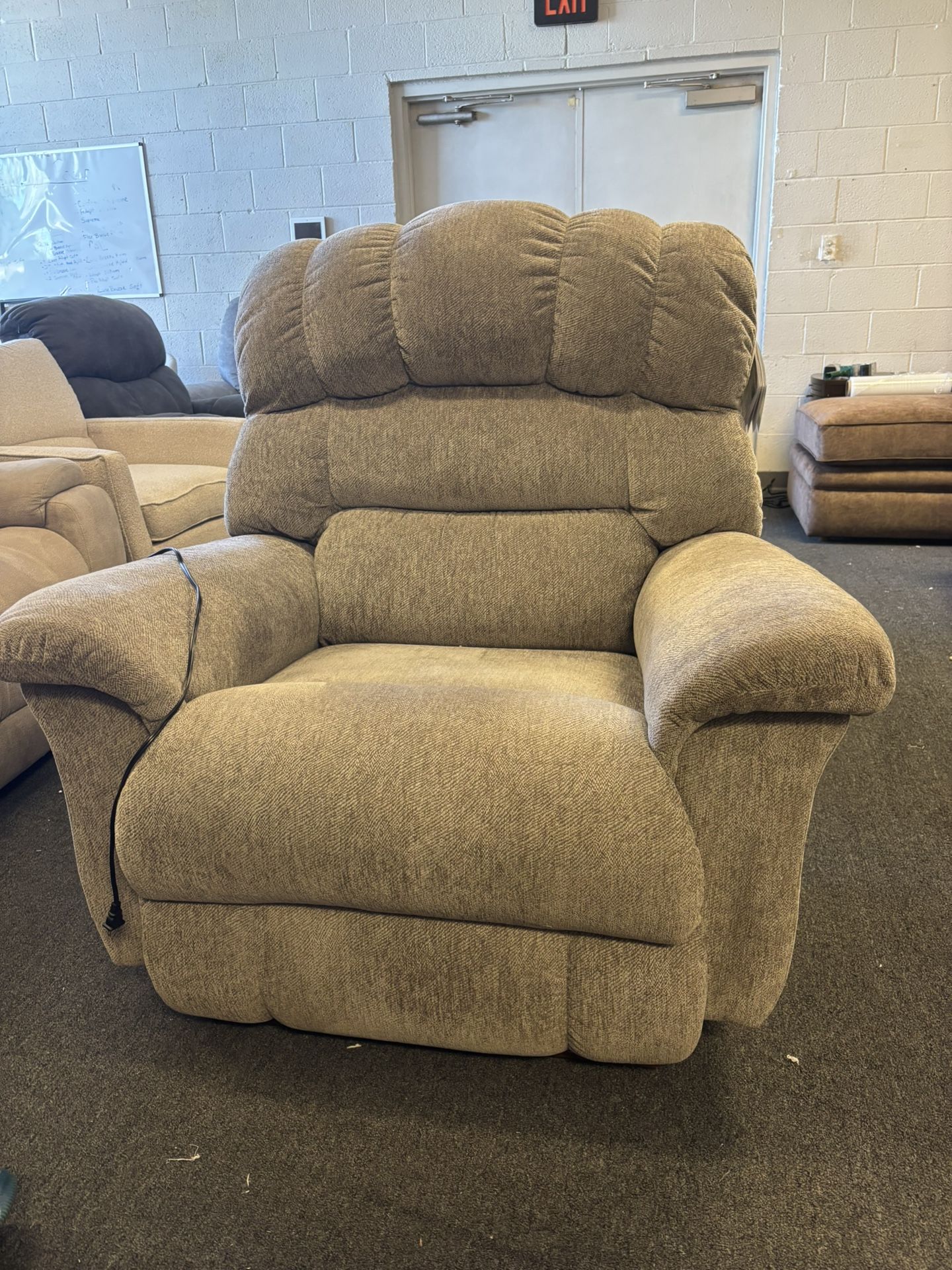 Brand New Lazy Boy Power Recliner With Remote Control $400 Free Delivery