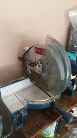 RYOBI power saw