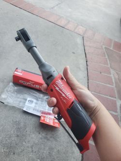 Milwaukee
M12 FUEL 12V 3/8 in. Lithium-Ion Brushless Cordless Extended Reach Ratchet (Tool-Only)