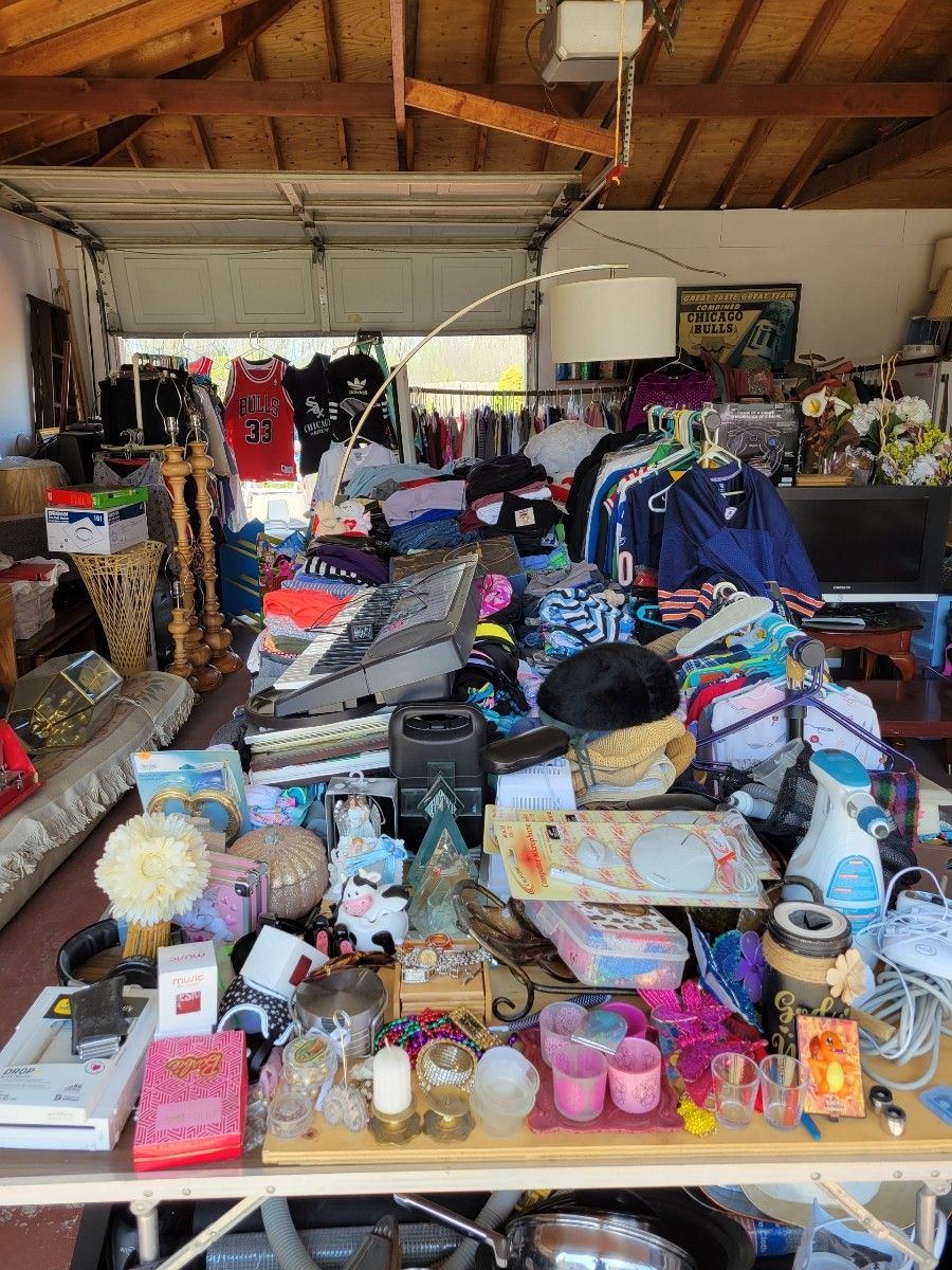Sale Sale Sale ,5920 W. 75th Pl., Burbank