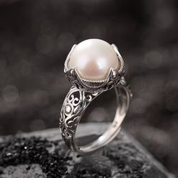 Elegant Vintage Style Faux Pearl Silver Tone Adjustable Ring