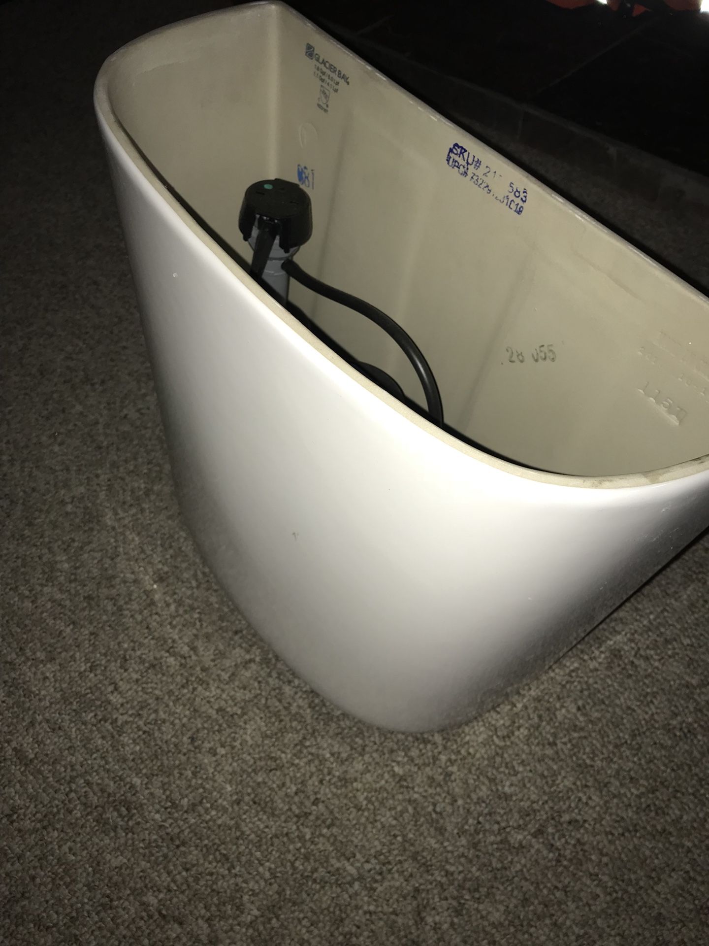 GLACIER BAY Toilet TANK 1.6 GPF/ 6.0 Lpf NEW !