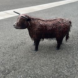 Awesome Highland Cow Sculpture NEW