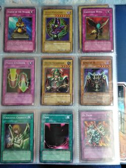 77 Yu-Gi-Oh Cards