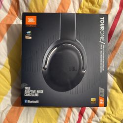 JBL Tour One Wireless Headphones 