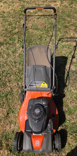 Husqvarna 21" AWD Gas Lawnmower Honda GCV160 Engine