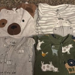 Boys Fleece Zip Up pj’s With Footsies