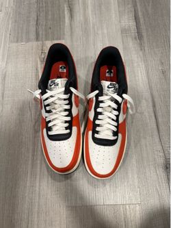 Nike orange/black 70$