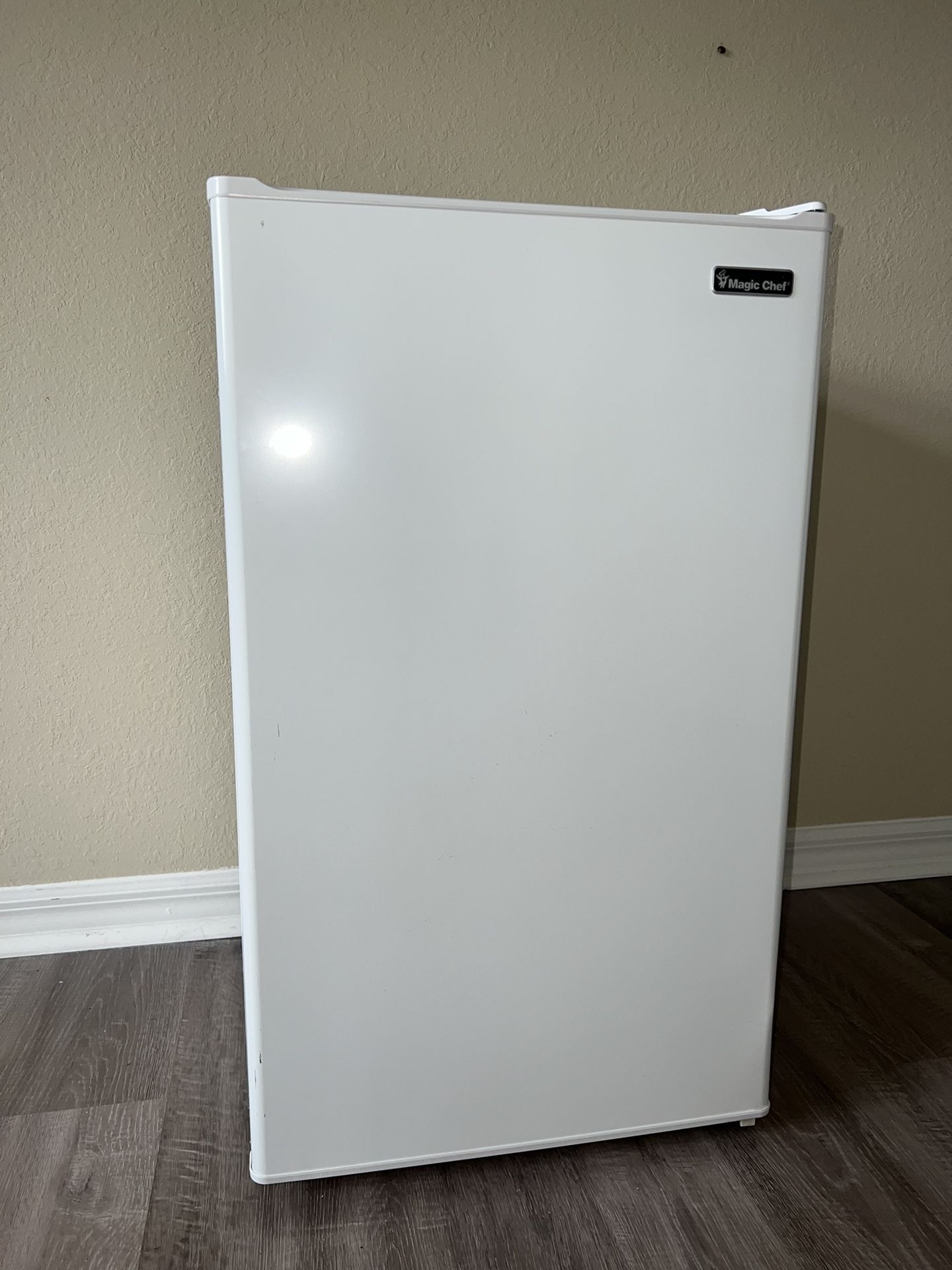 Mini-Fridge