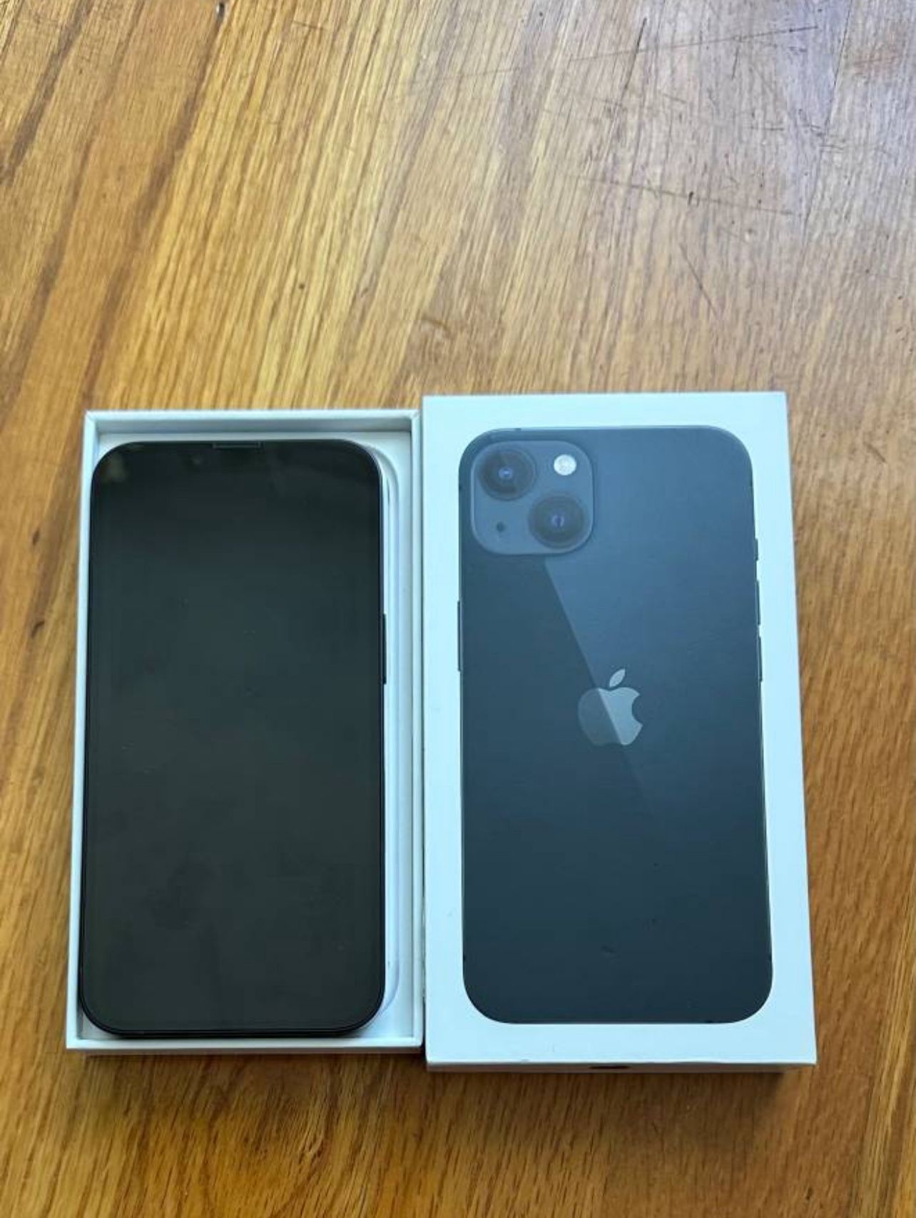 Apple iPhone 13 Midnight 256Gb Model A2482 Power On & Sell for Part Screen Battery Camera - Not a work phone. Please Don’t Ask imei or PW to check out