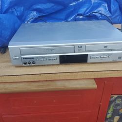 Vhs And Dvd Player