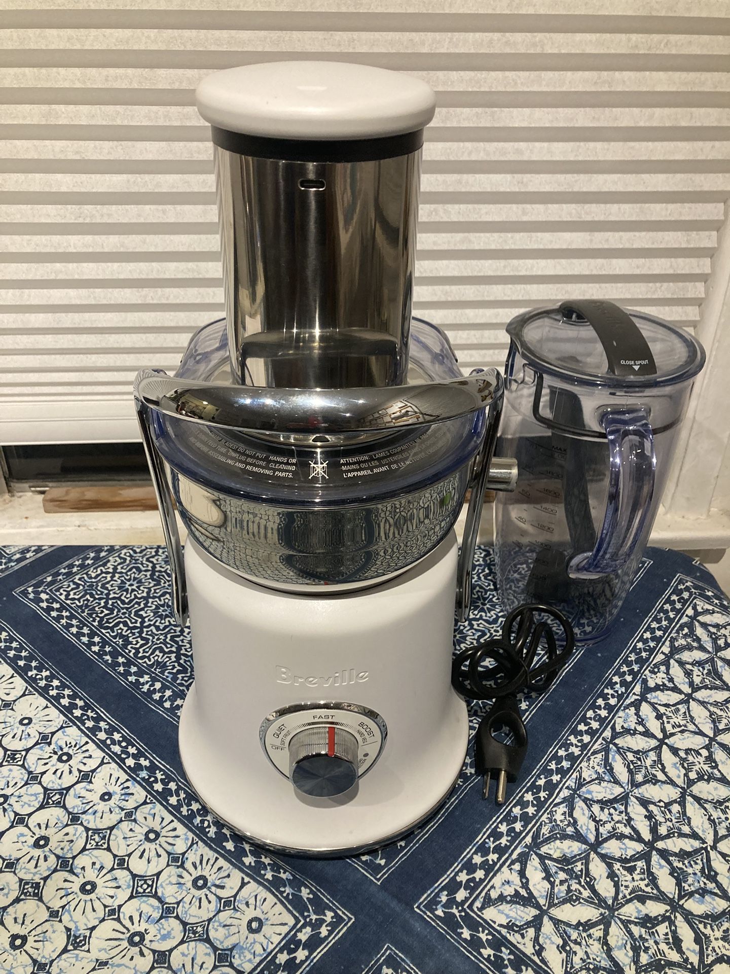 Breville the Juice Fountain® Cold XL centrifugal juicer, model BJE830SIL