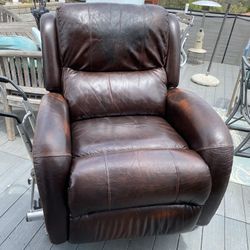 Brown Leather Recliner - Strong 