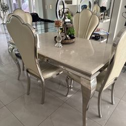 Juego De Comedor 4 Sillas