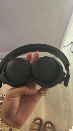 Jbl headphones