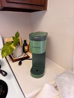 Keurig K-Mini Single Serve K-Cup Pod Coffee Maker, Evergreen