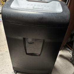 Staples Shredder SPL-TXC15A
