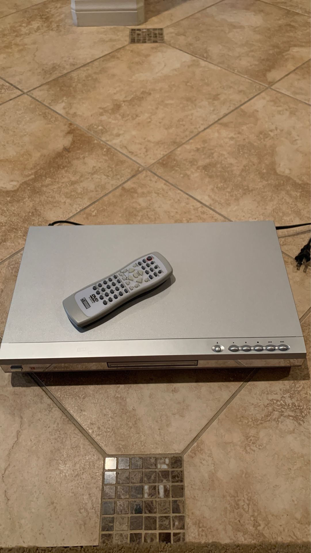 Silver AMW DVD Player (P460)
