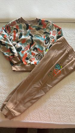 Size 7 Mulit Tan Sweatsuit