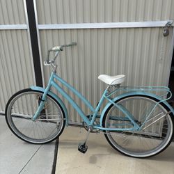 Women’s Huffy Beach Cruiser 