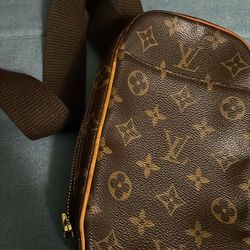 Louis Vuitton Geronimos bag in Monogram canvas.