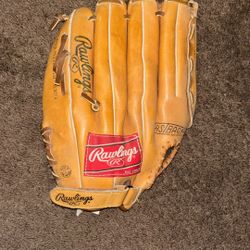 Rawlings Left-Handed Baseball Glove