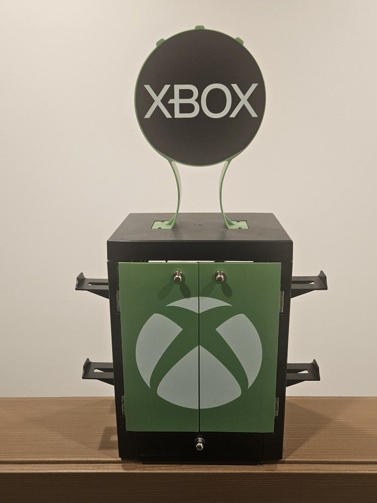 Xbox locker