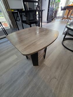 Small End Table with Shelf, Gray Wood Grain, 20 x 20 in