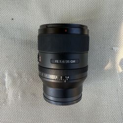 Sony 35mm 1.4 GM