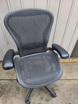 Herman Miller Aeron Office Chair Size B