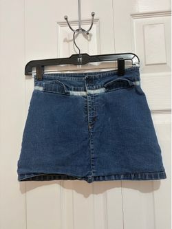 Dark Washed Mini Skirt (Small-XSmall)