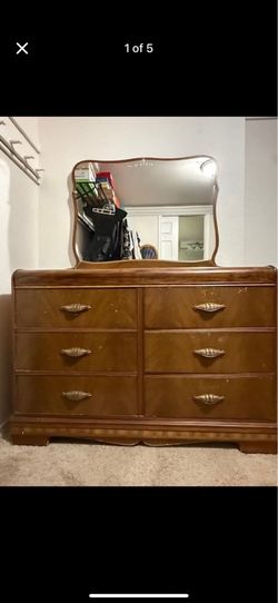 Vintage antique real wood 6-drawer dresser with mirror.