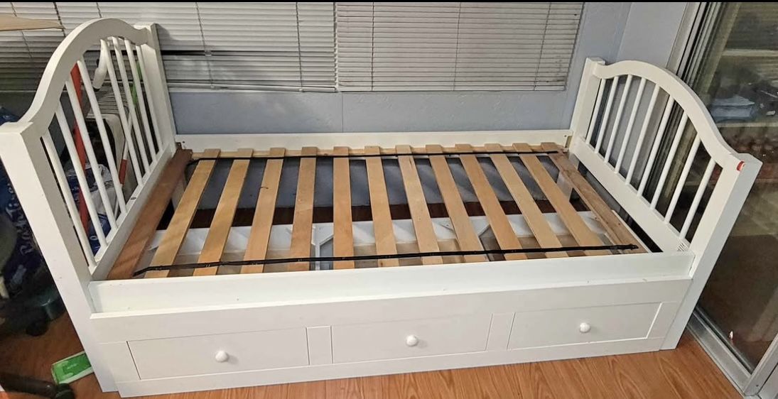 Twin Bed