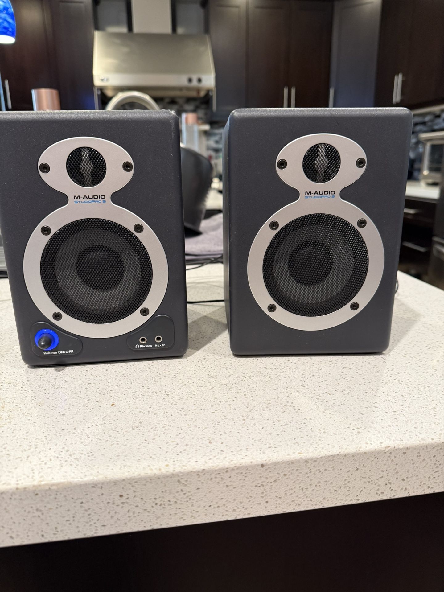 ๐ M-Audio StudioPro 3 Powered Desktop Speakers ๐