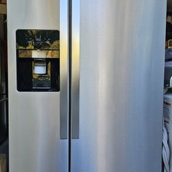 33" Whirlpool Stainless Steel Refrigerator <delivery Available>