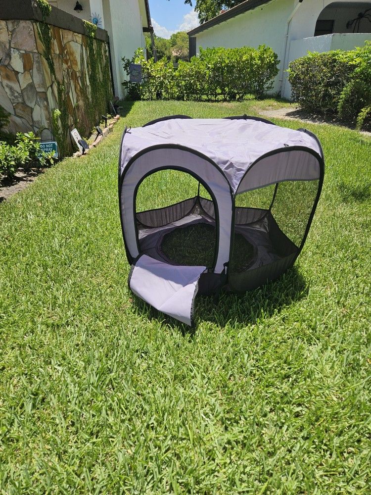 Companion Gear Portable Fabric Dog Or Cat Pen