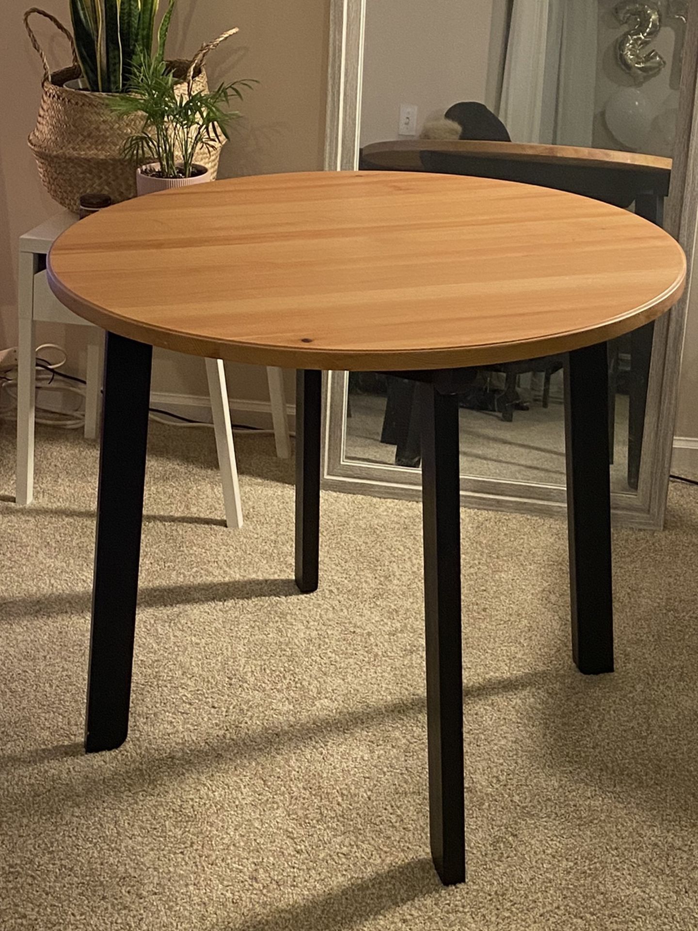 IKEA GAMLARED Table