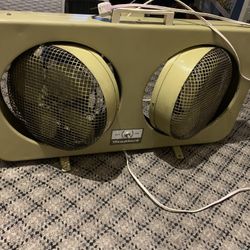 Vintage Bradford Metal Dual Swivel Window Fan w/ 3 On Setting