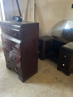 Dresser And Vanity 