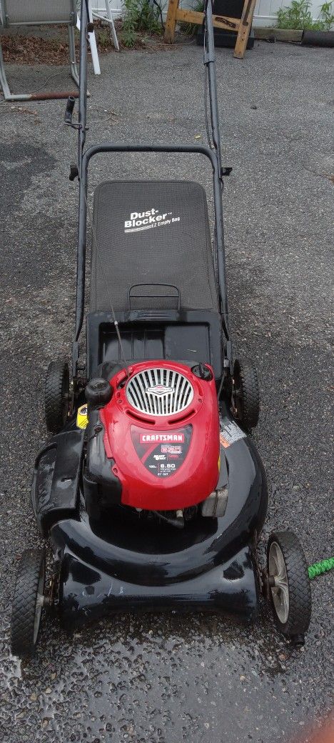 Craftsman 650 Series 190 Cc 21 Inc for Sale in Providence, RI - OfferUp