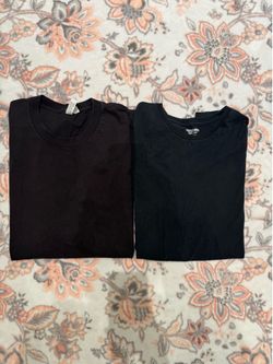 Men’s Short Sleeve Size XL (set of 2)