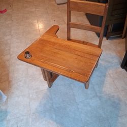 School Desk For A Child  Very Good Condition 