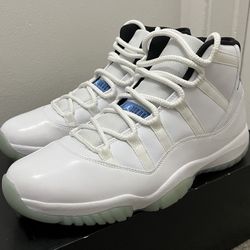 Jordan 11 Columbia