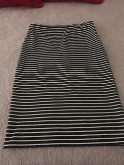 Large forever21 pencil skirt