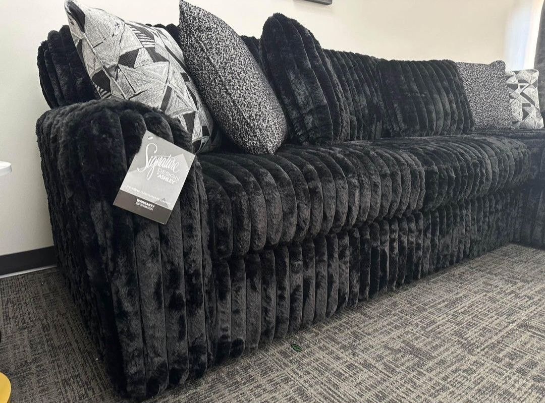 🖤MIDNIGHT-MADNESS ONYX 2-PIECE RAF SECTIONAL SOFA WITH CHAISE